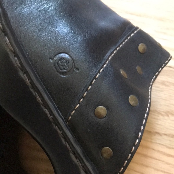 Born Black Leather Clogs Size 8 - Picture 7 of 11